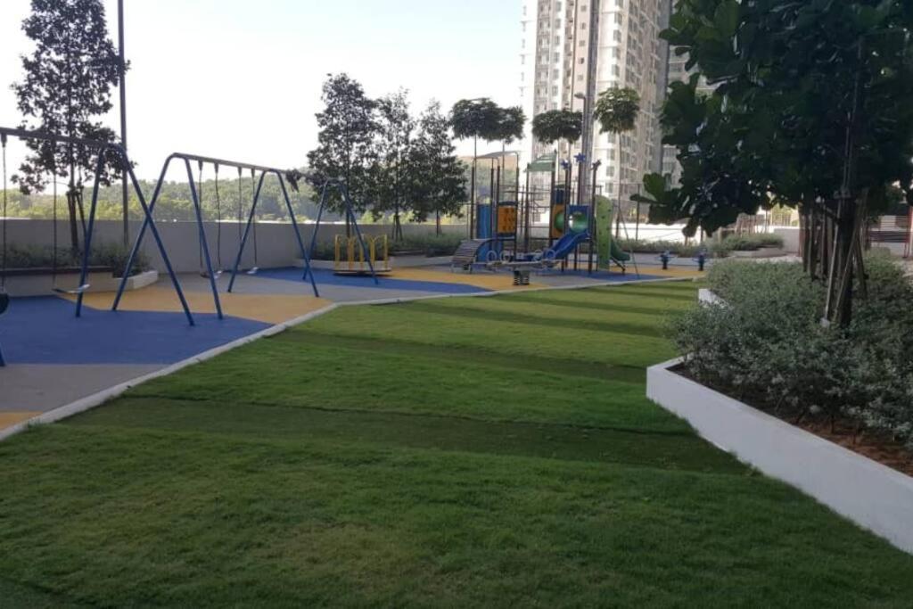 Conezion, Nice View, Beside Ioi City Mall, Opposite Hospital Serdang, Beside Uniteen And Upm, ปุตราจายา ภายนอก รูปภาพ
